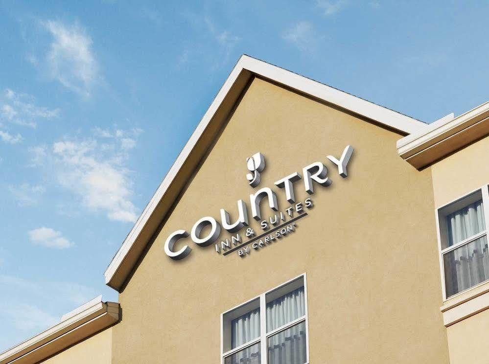 Quality Inn & Suites Oakville Exterior photo